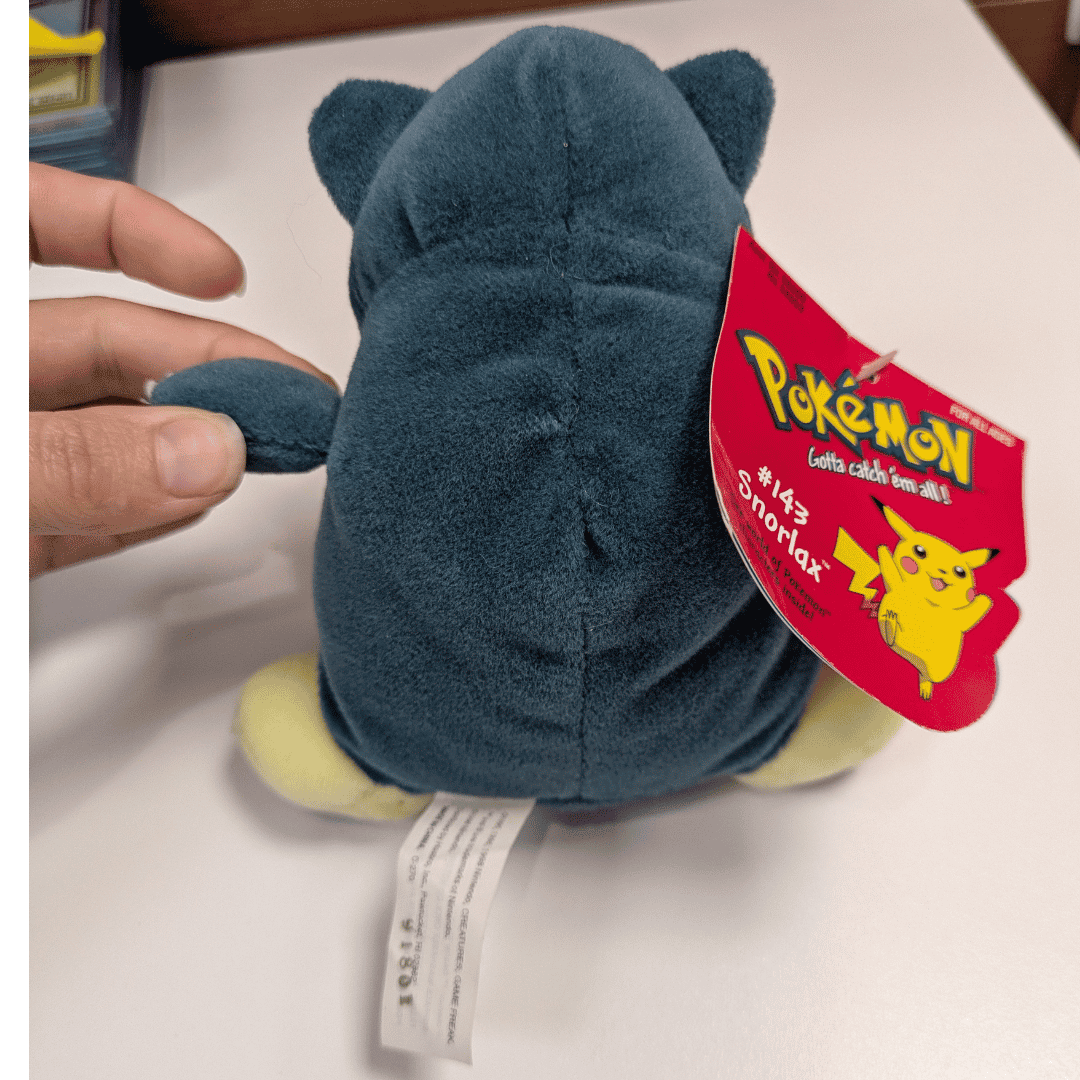 Vintage Hasbro Nintendo 1998 Snorlax #143 Pokémon Plush Beanie BeanBag (with tag)