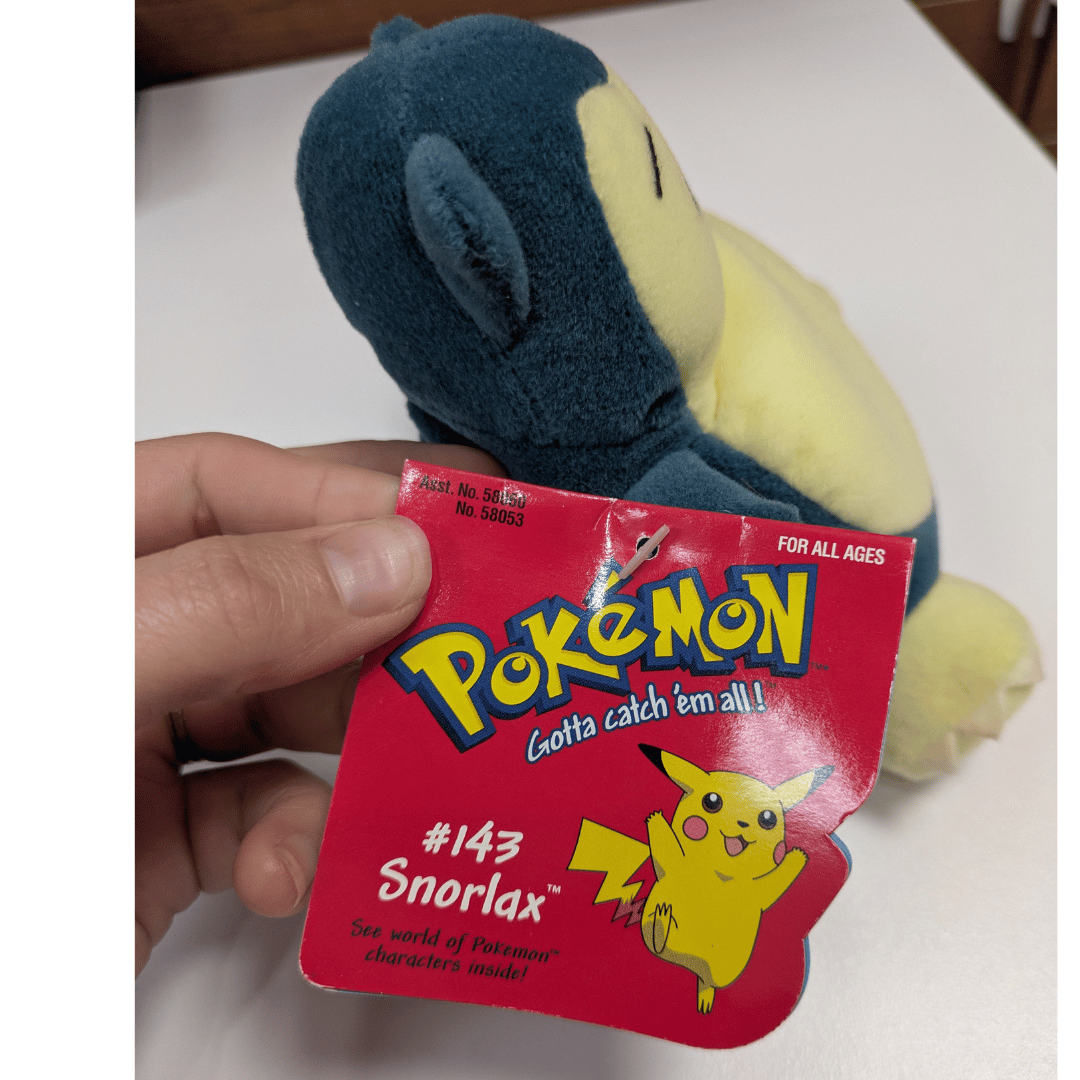 Vintage Hasbro Nintendo 1998 Snorlax #143 Pokémon Plush Beanie BeanBag (with tag)